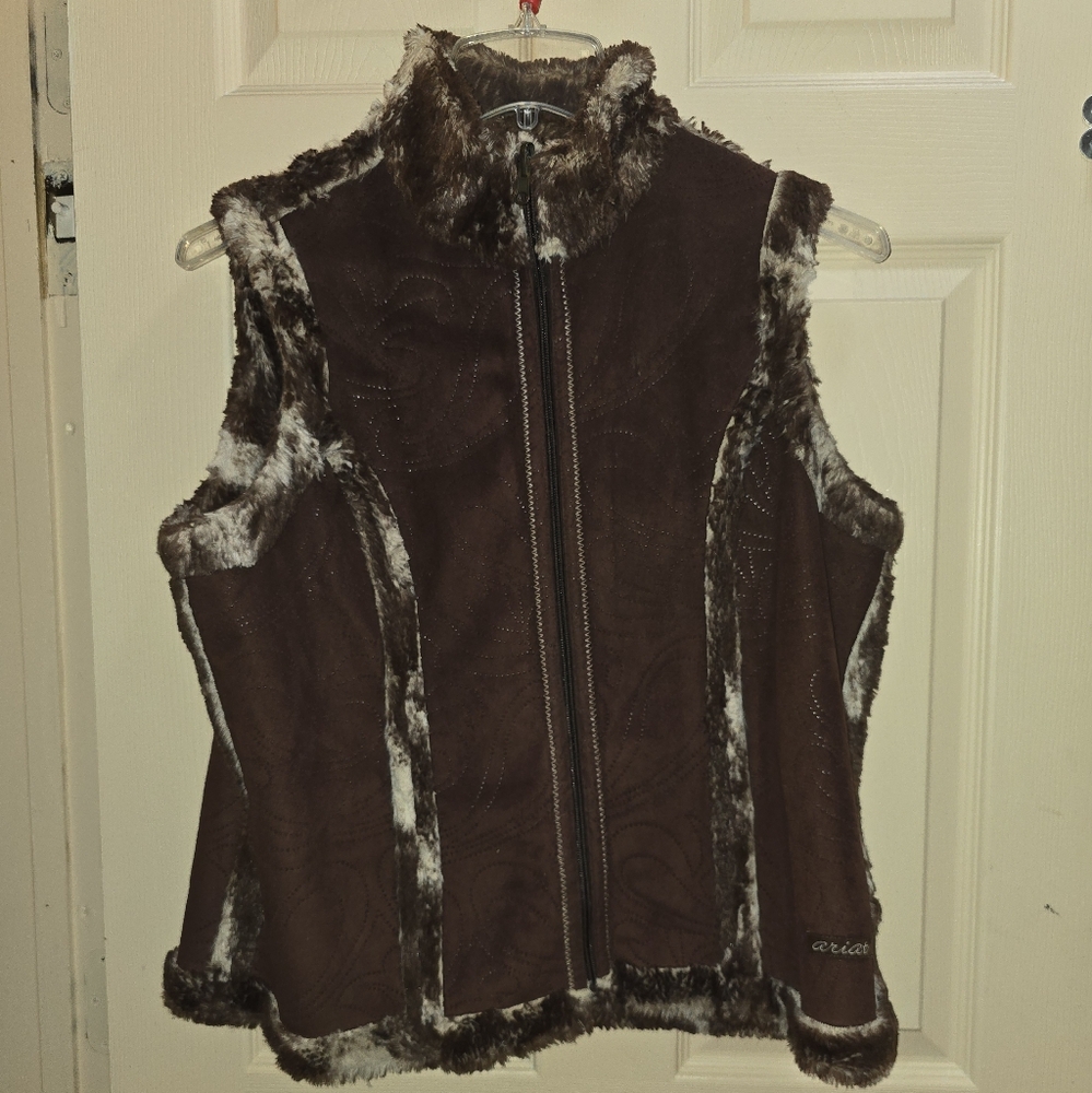 Ariat Retro Brown Suede W Faux Fur Trim Fur Lined Vest - Reversible